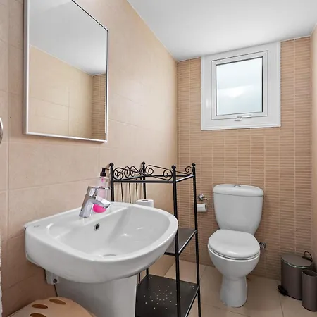 Vila Anais - 3-bed With Private Pool Paralimni