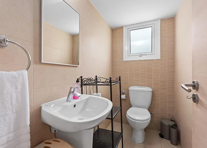 Vila Anais - 3-bed With Private Pool Paralimni