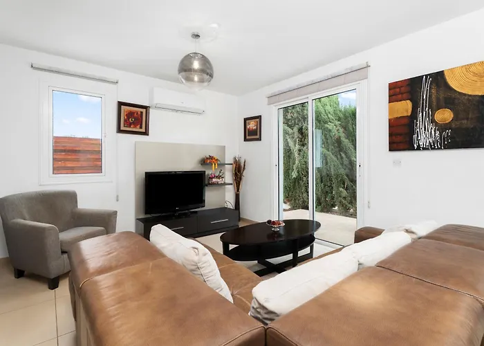 Anais - 3-bed With Private Pool Vila Paralimni