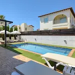 Anais - 3-bed With Private Pool Паралимни