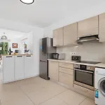 Anais - 3-bed With Private Pool * Паралимни